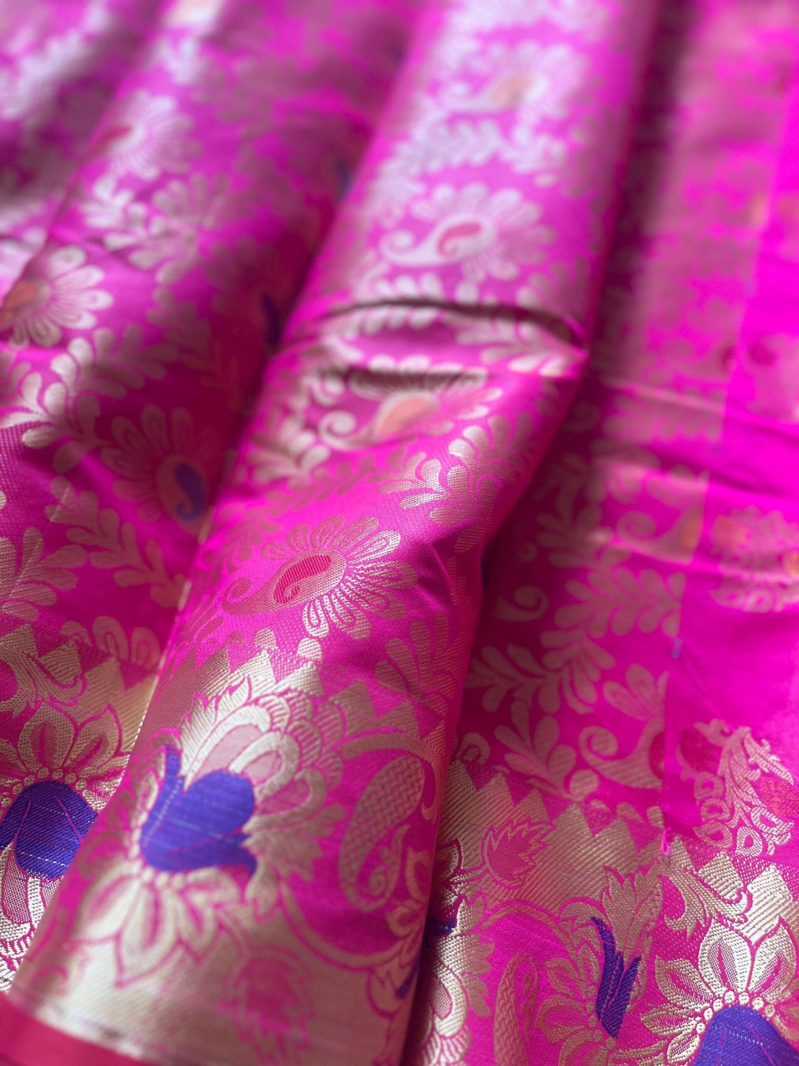 Dark Hot Pink কাতান শাড়ি - Image 4