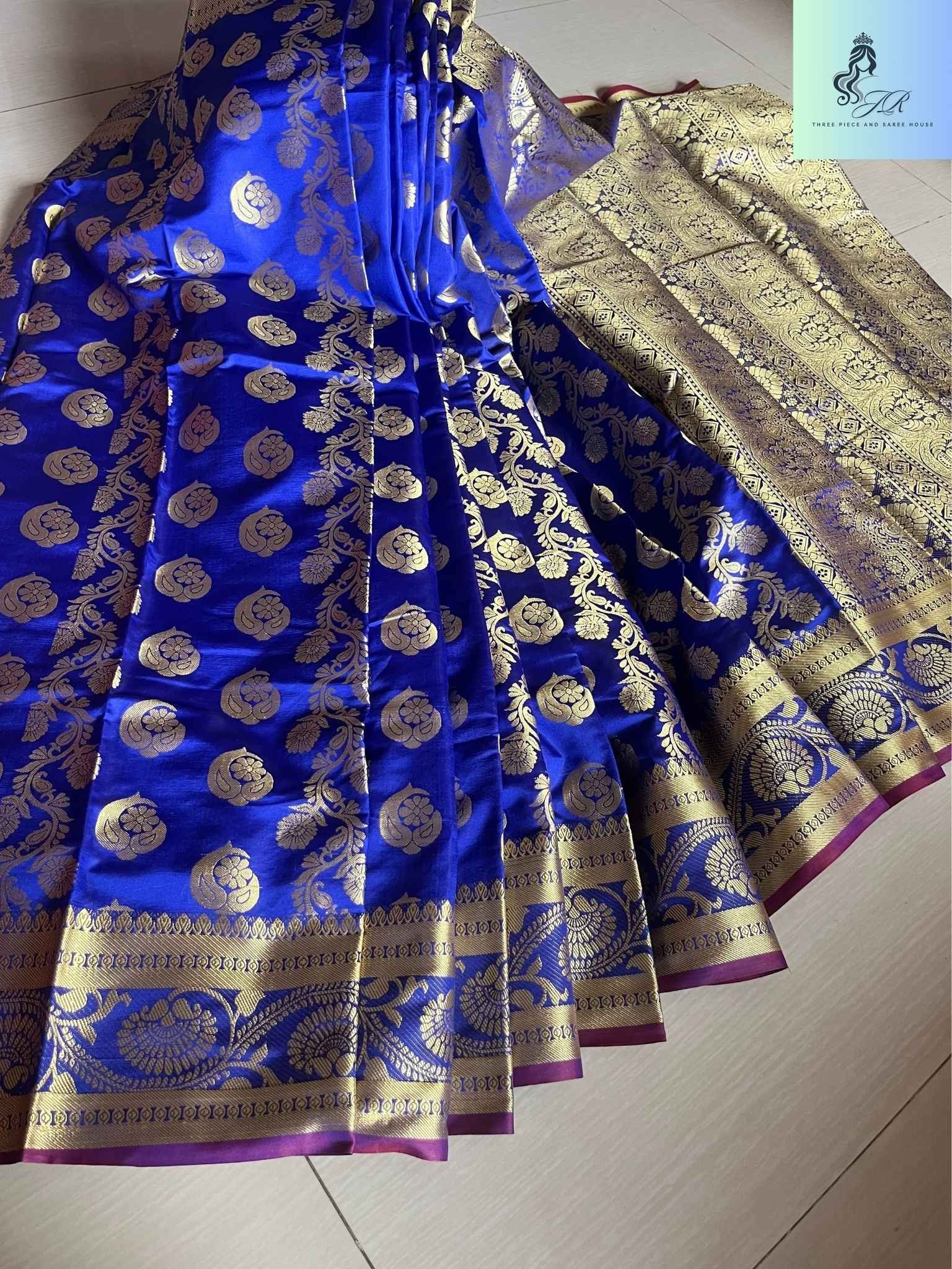 নীল কাতান শাড়ি - Image 3