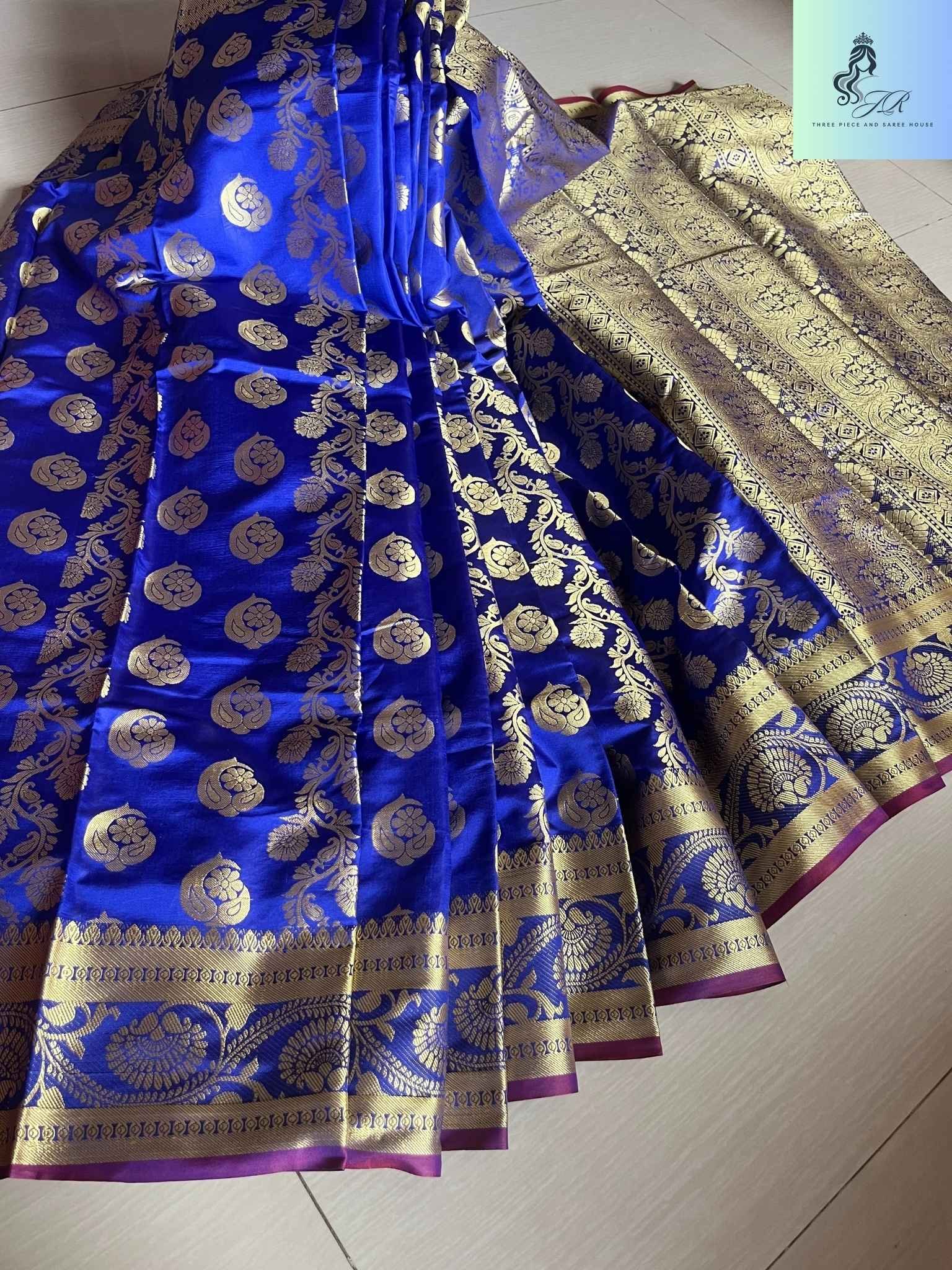 নীল কাতান শাড়ি - Image 2