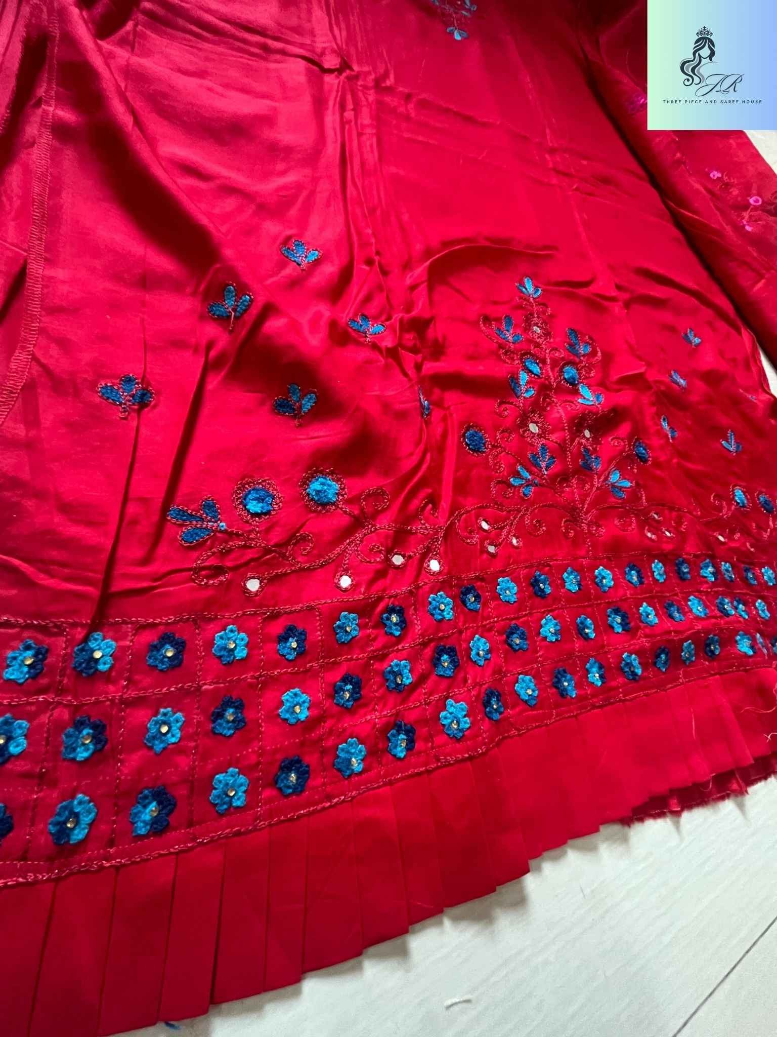 লাল থ্রি পিস - Image 3