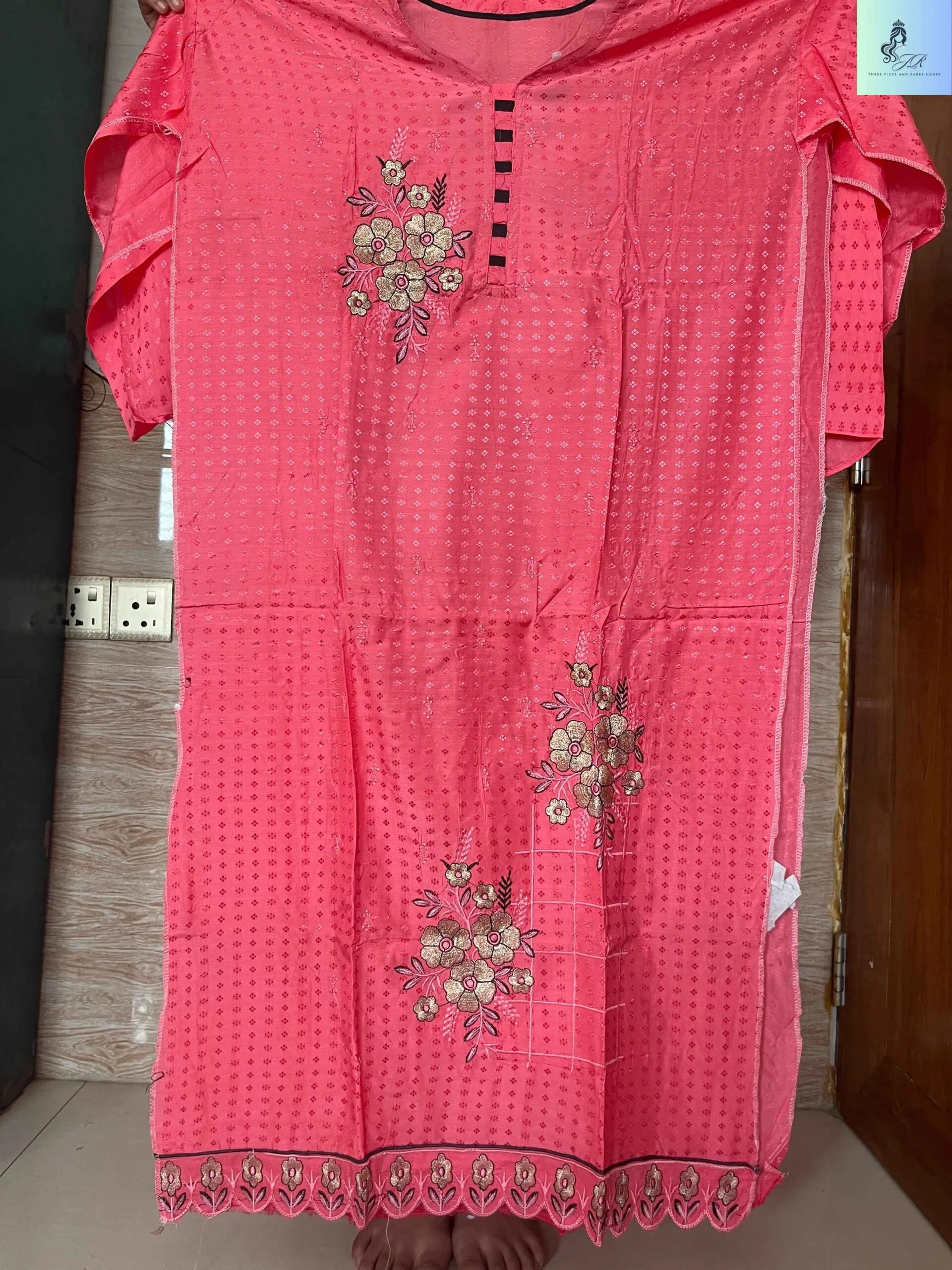 পিংক কালারের উপরে কাজ করা